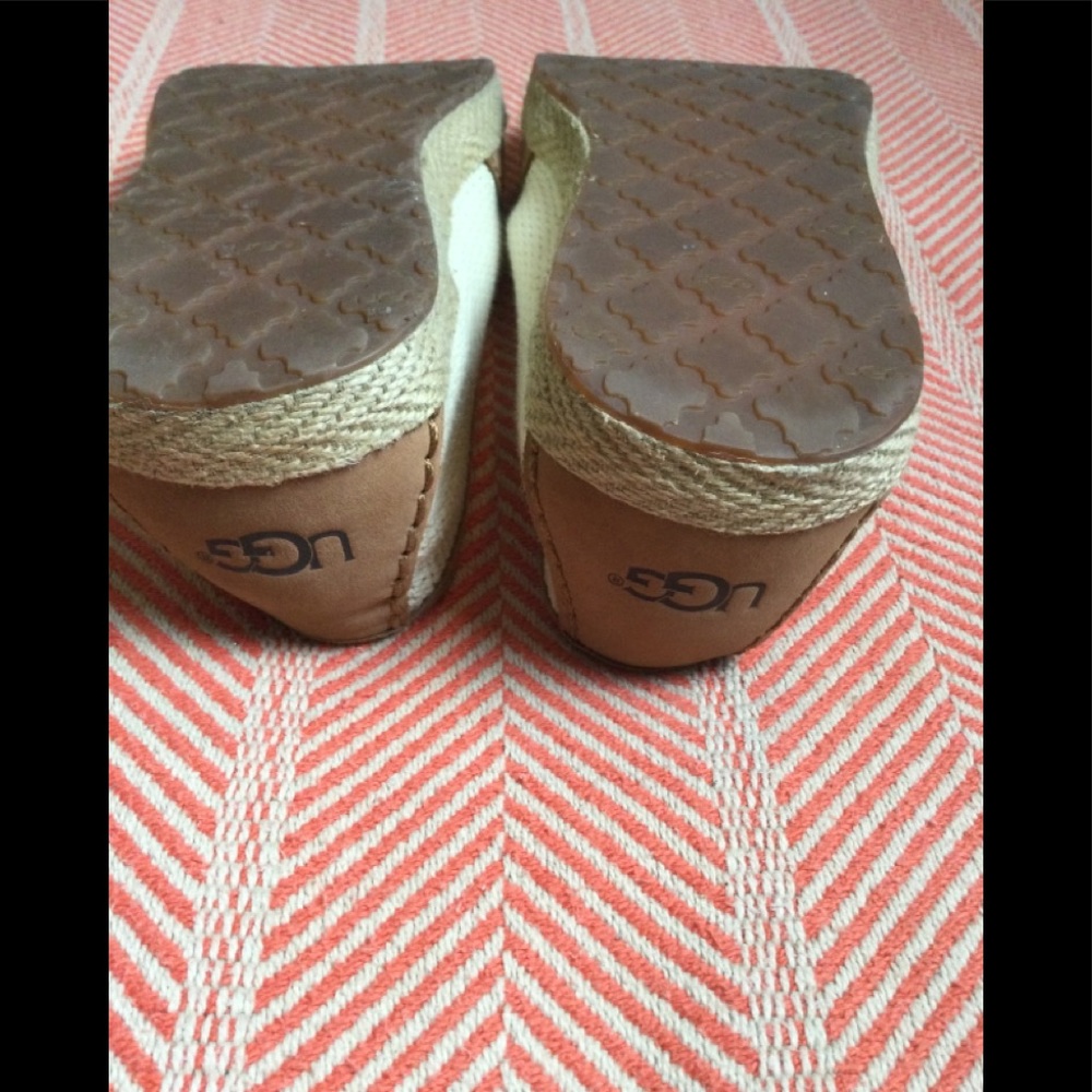 Ugg carmel & cream espadrille slip on shoes - Picture 4 of 5